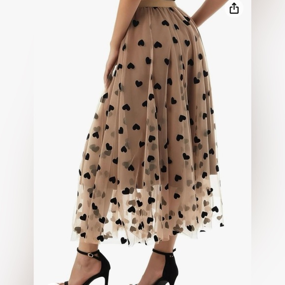 ❤️ Valentine Cute Heart Skirt 😍 - Picture 9 of 14